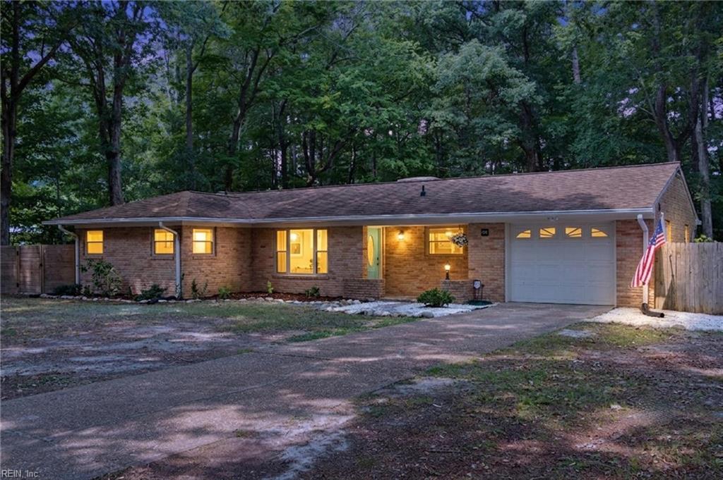 206 Beechwood Drive Yorktown VA 23692