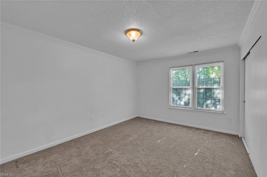 277 Town Pointe Way Newport News VA 23601