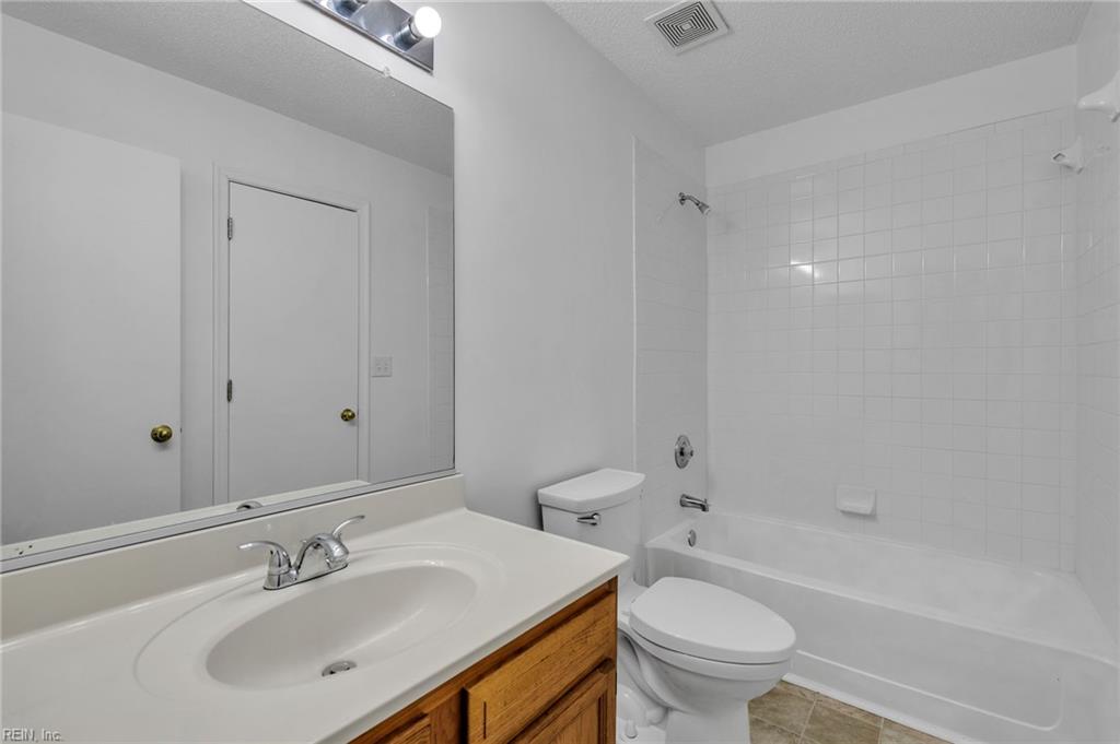277 Town Pointe Way Newport News VA 23601