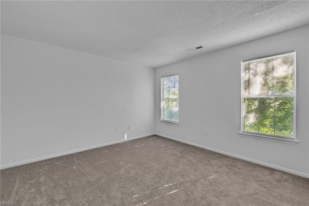 277 Town Pointe Way Newport News VA 23601