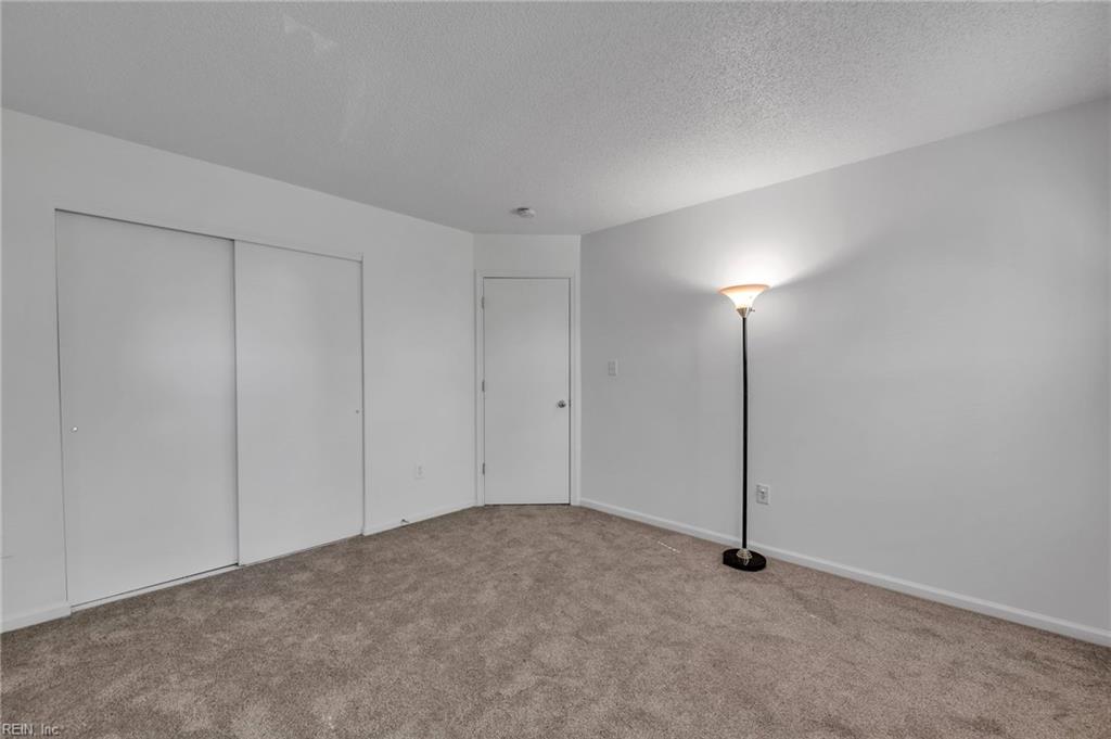277 Town Pointe Way Newport News VA 23601
