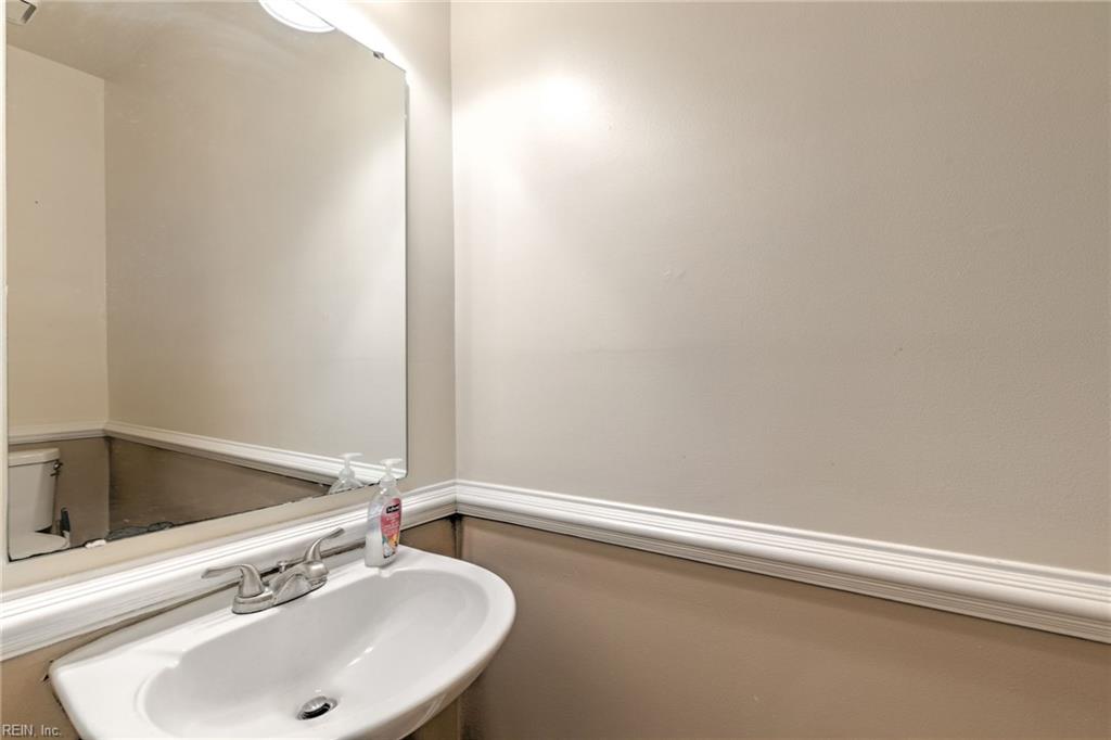 104 Kraft Court Yorktown VA 23693