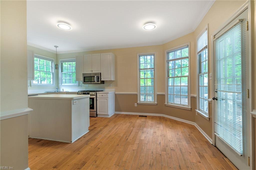 104 Kraft Court Yorktown VA 23693