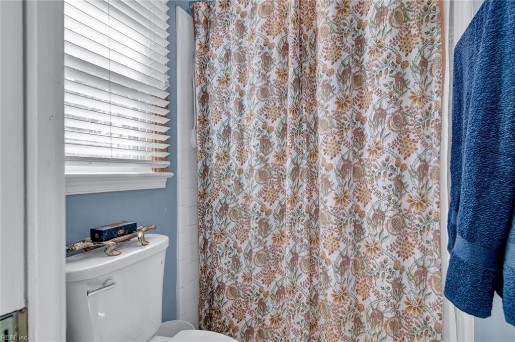 101 Edgewood Court Yorktown VA 23692