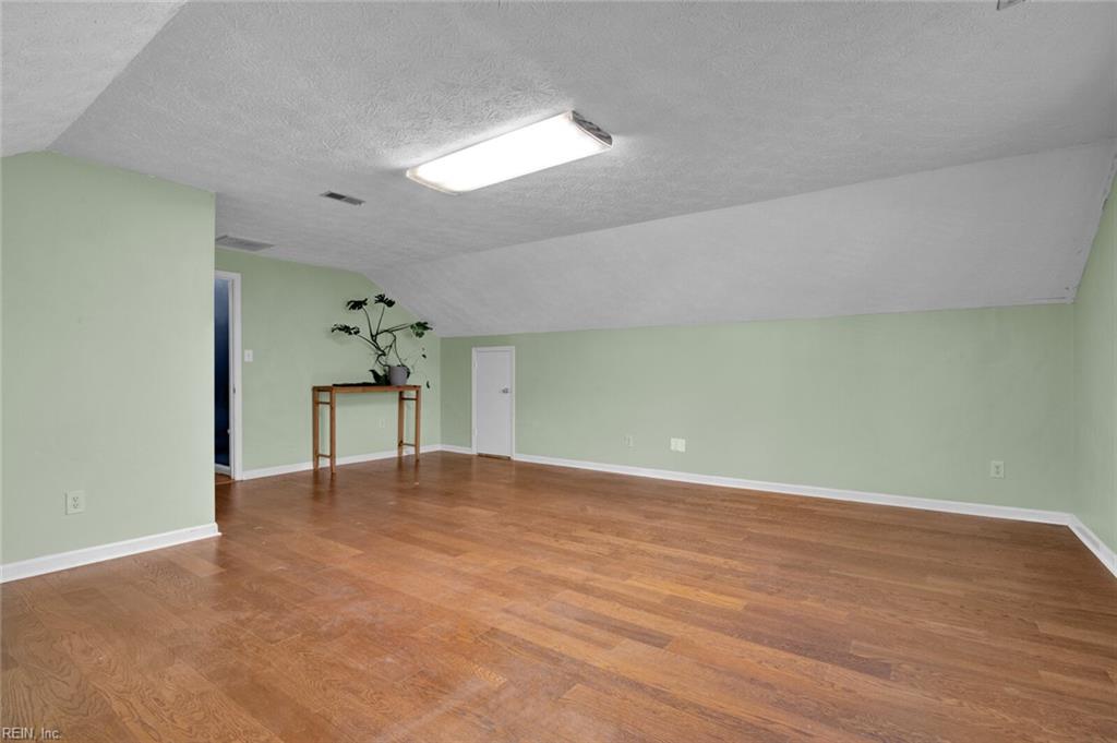 101 Edgewood Court Yorktown VA 23692