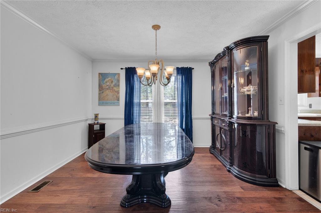 101 Edgewood Court Yorktown VA 23692
