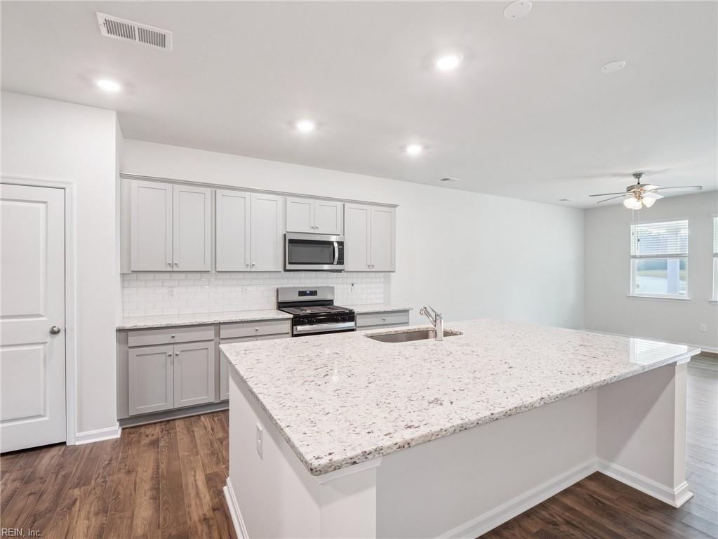 306 Gallop Way Yorktown VA 23690