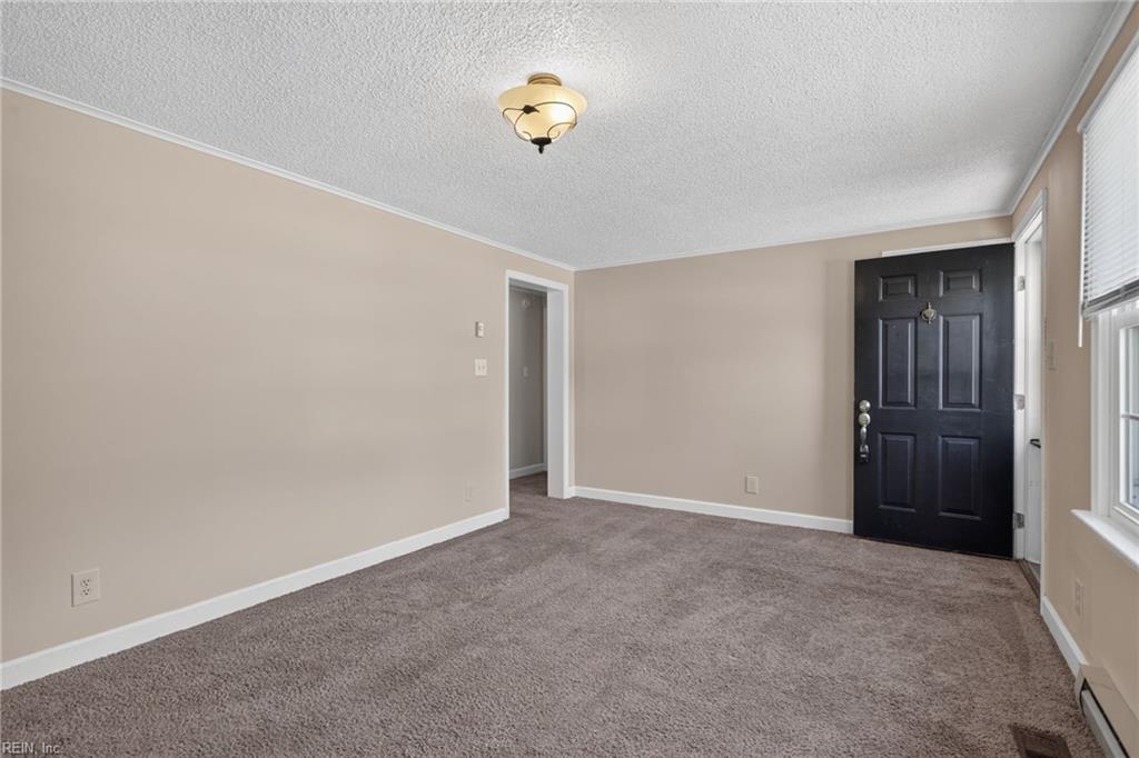 105 Cavalier Drive Yorktown VA 23692