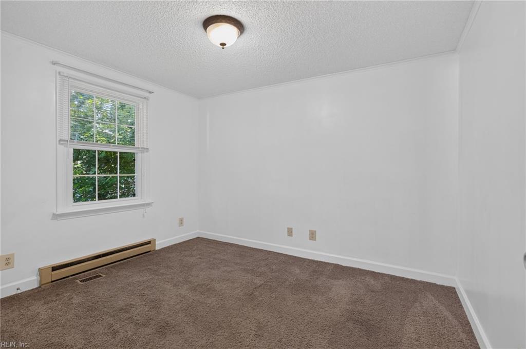 105 Cavalier Drive Yorktown VA 23692