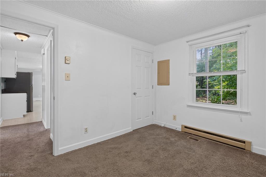 105 Cavalier Drive Yorktown VA 23692