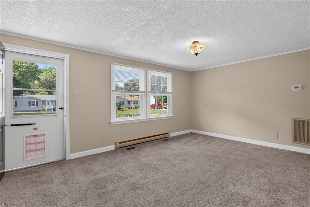 105 Cavalier Drive Yorktown VA 23692