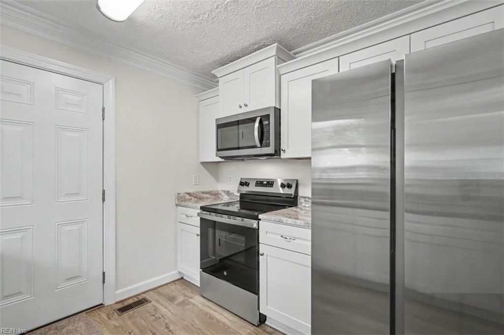 19 Bird Lane Newport News VA 23601
