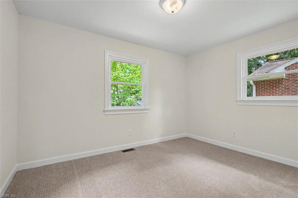 19 Bird Lane Newport News VA 23601