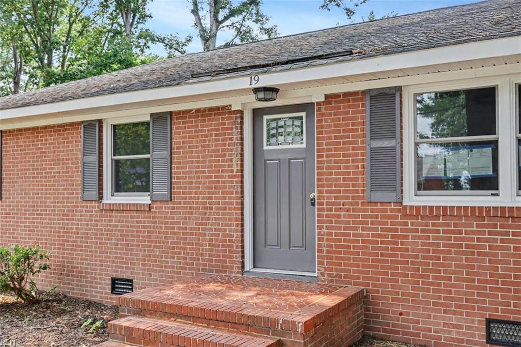 19 Bird Lane Newport News VA 23601