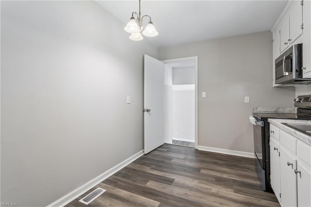 7 Fawn Lane Newport News VA 23602