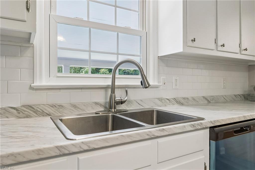 7 Fawn Lane Newport News VA 23602