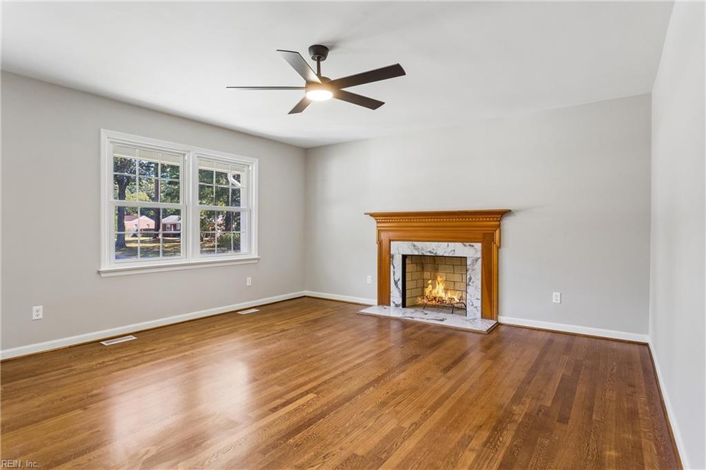 7 Fawn Lane Newport News VA 23602