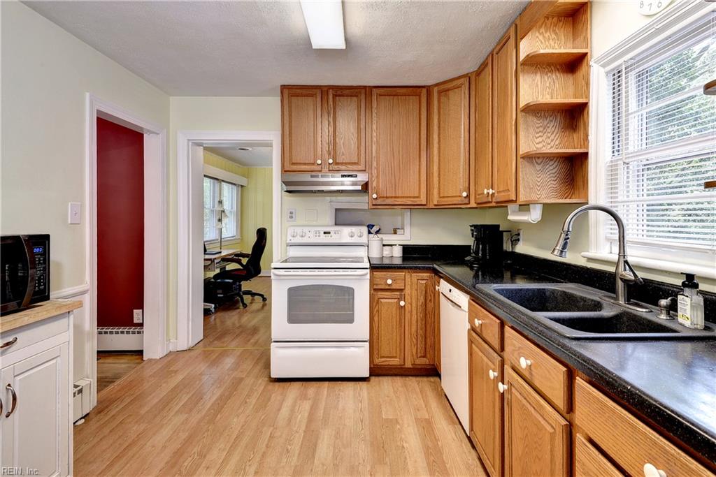 268 James River Drive Newport News VA 23601