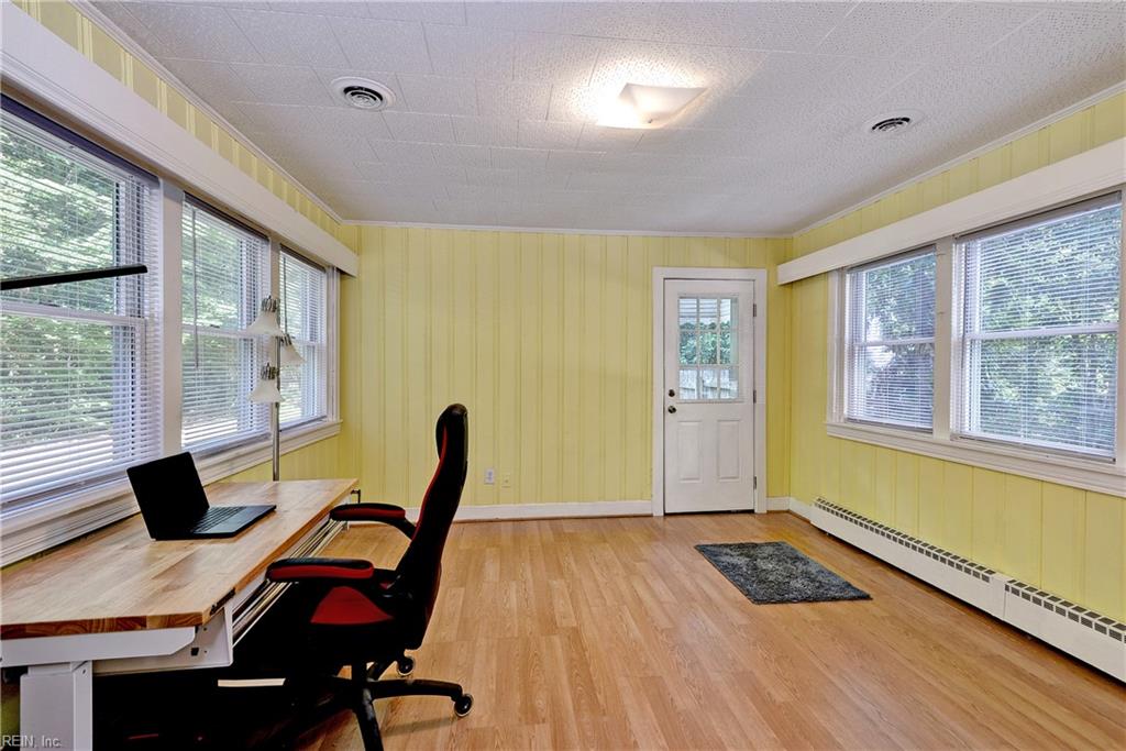 268 James River Drive Newport News VA 23601