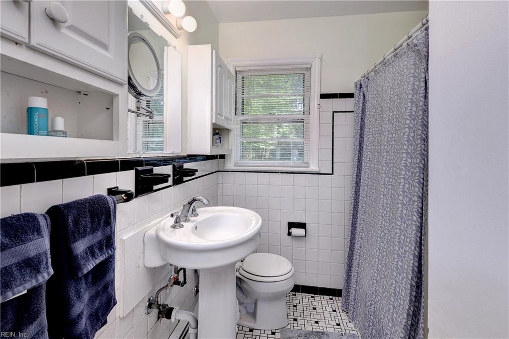 268 James River Drive Newport News VA 23601