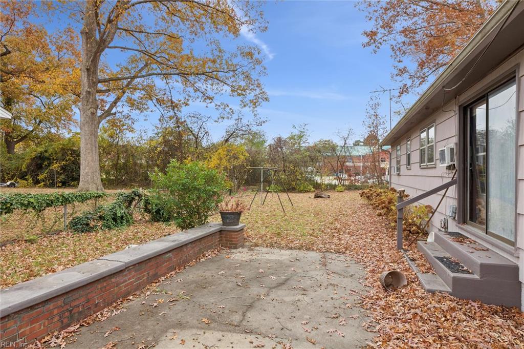 632 Daniel Drive Newport News VA 23601