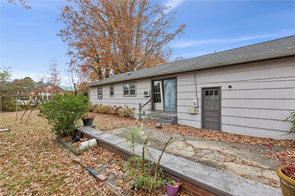 632 Daniel Drive Newport News VA 23601