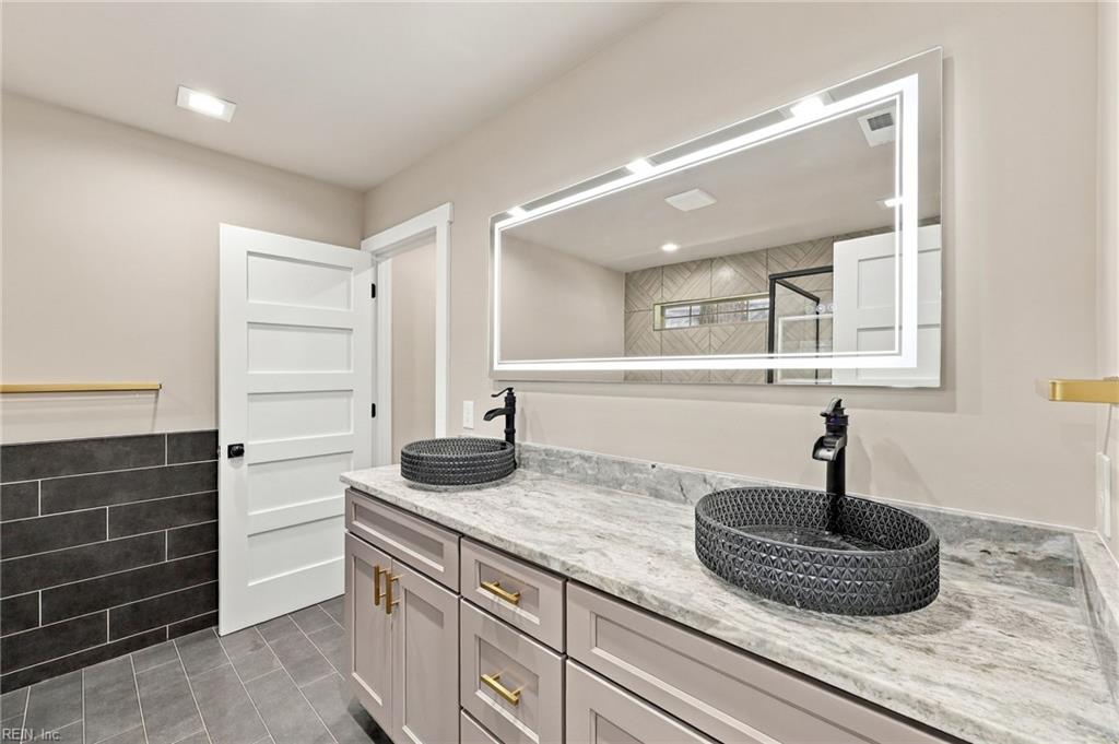 37 Buxton Avenue Newport News VA 23607