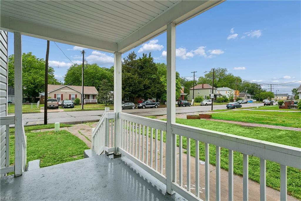 924 Ivy Avenue Newport News VA 23607