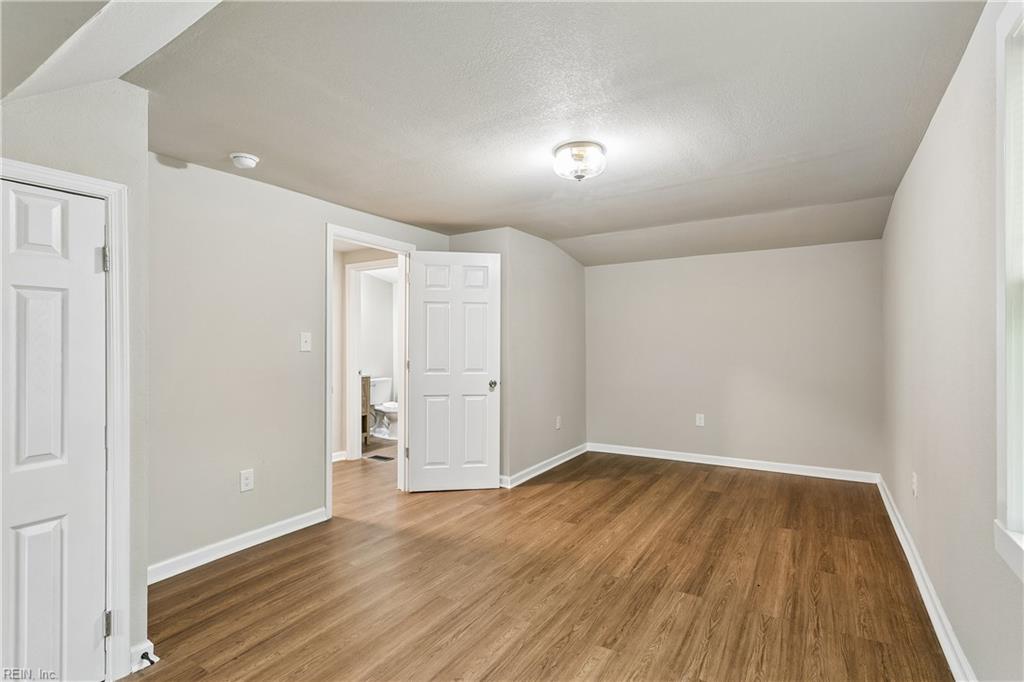 924 Ivy Avenue Newport News VA 23607