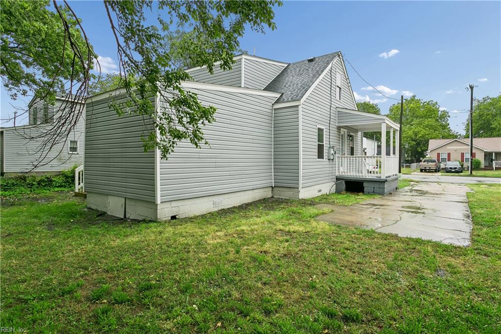 924 Ivy Avenue Newport News VA 23607