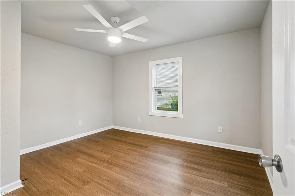 924 Ivy Avenue Newport News VA 23607