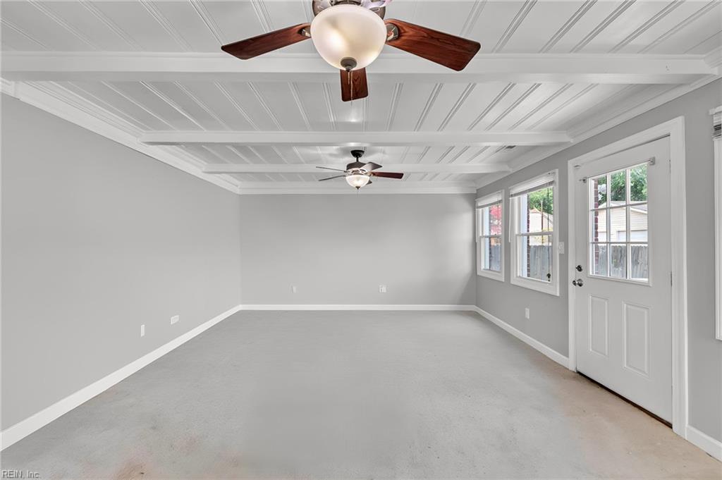 104 Oak Street Yorktown VA 23693
