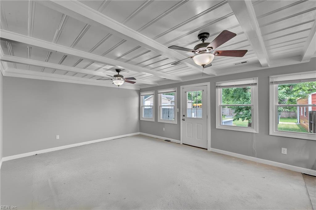 104 Oak Street Yorktown VA 23693