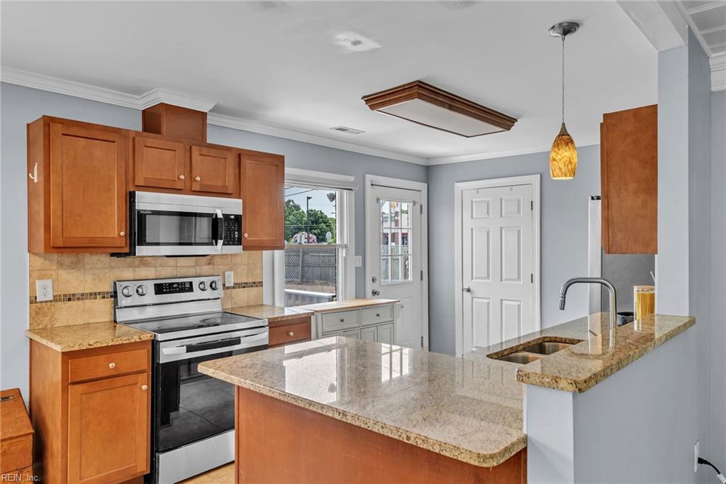 104 Oak Street Yorktown VA 23693