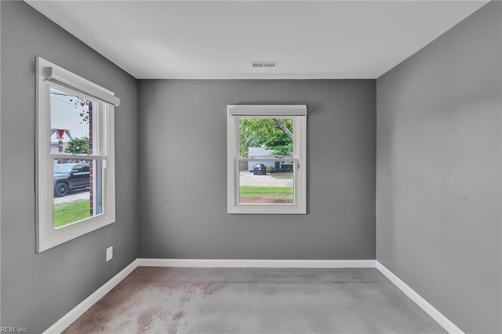 104 Oak Street Yorktown VA 23693
