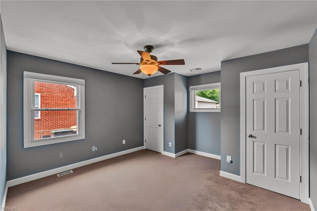 104 Oak Street Yorktown VA 23693