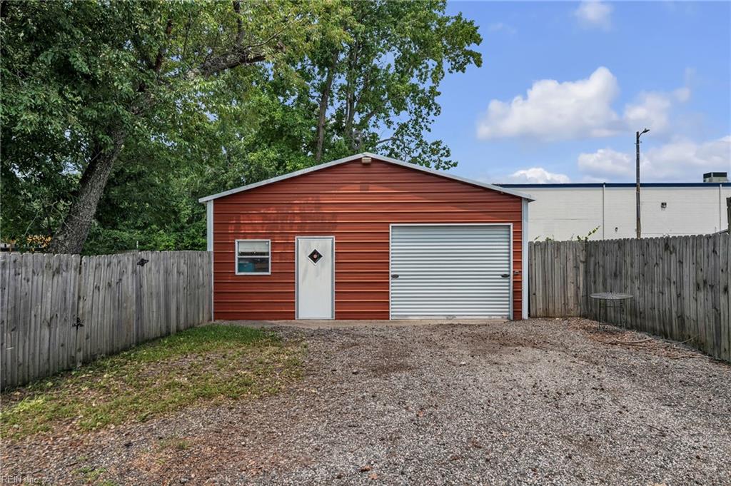 104 Oak Street Yorktown VA 23693