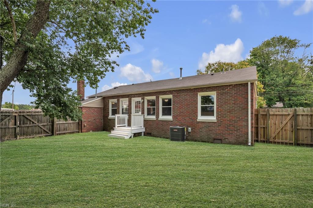 104 Oak Street Yorktown VA 23693