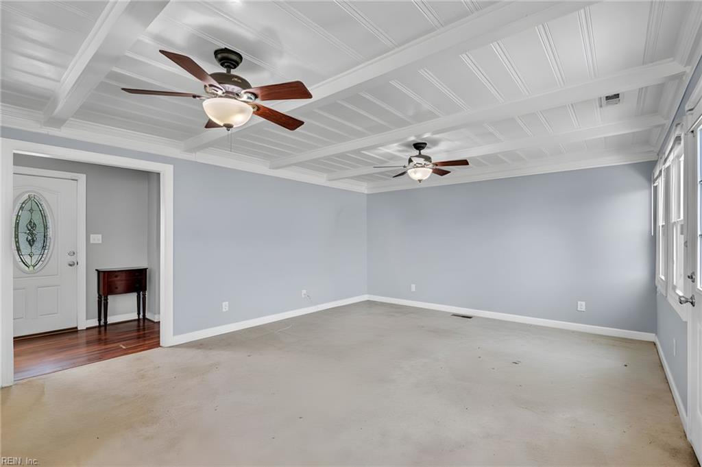 104 Oak Street Yorktown VA 23693