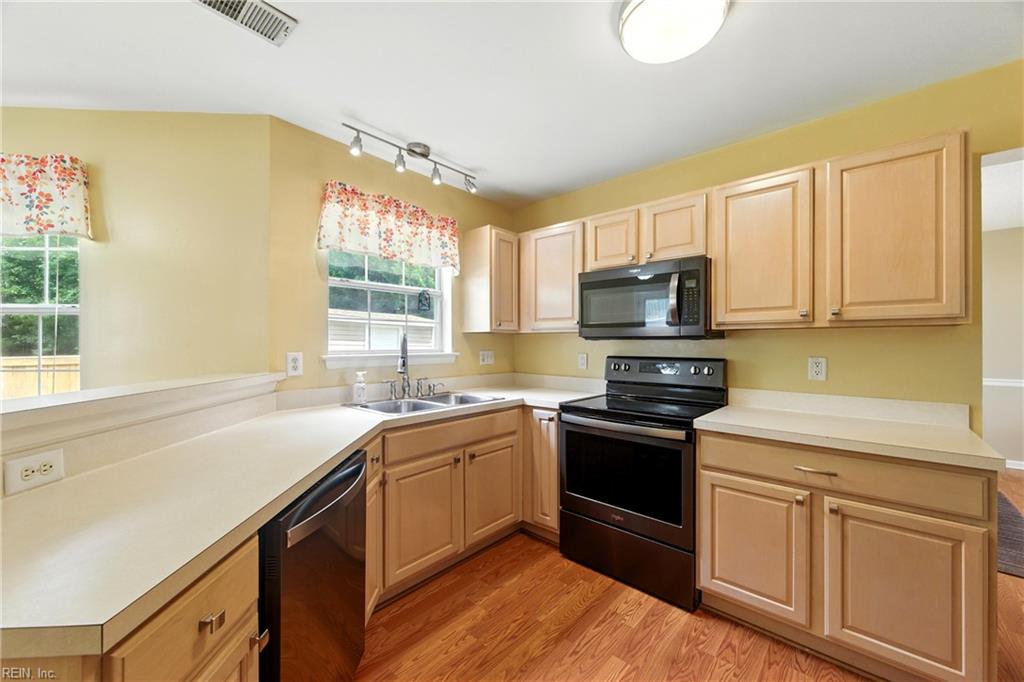 877 Holbrook Drive Newport News VA 23602