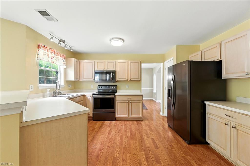 877 Holbrook Drive Newport News VA 23602