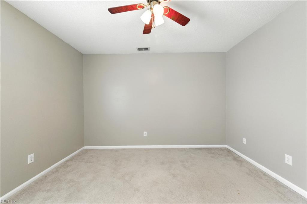877 Holbrook Drive Newport News VA 23602
