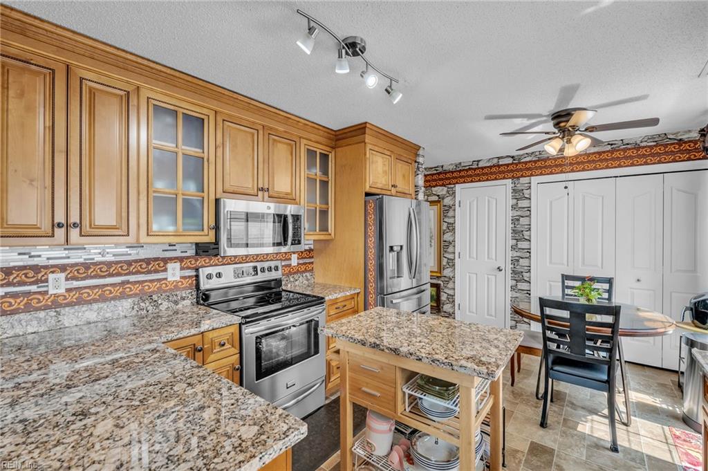 955 Ivystone Way Newport News VA 23602