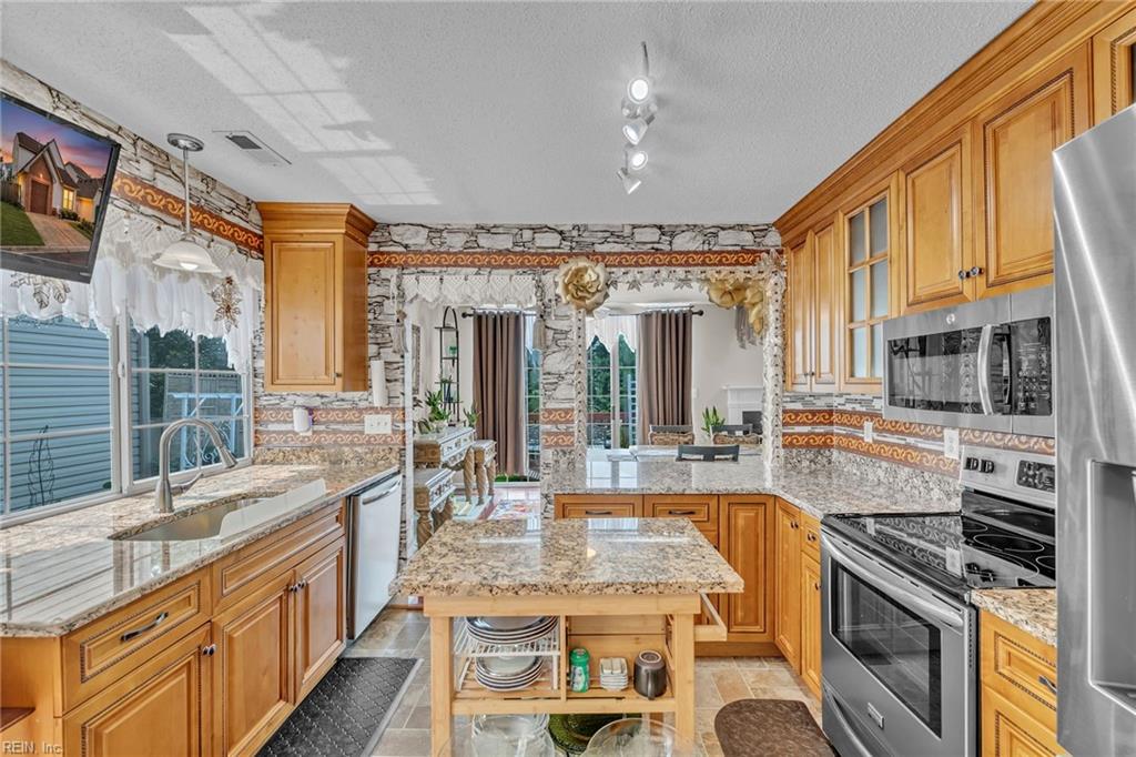955 Ivystone Way Newport News VA 23602