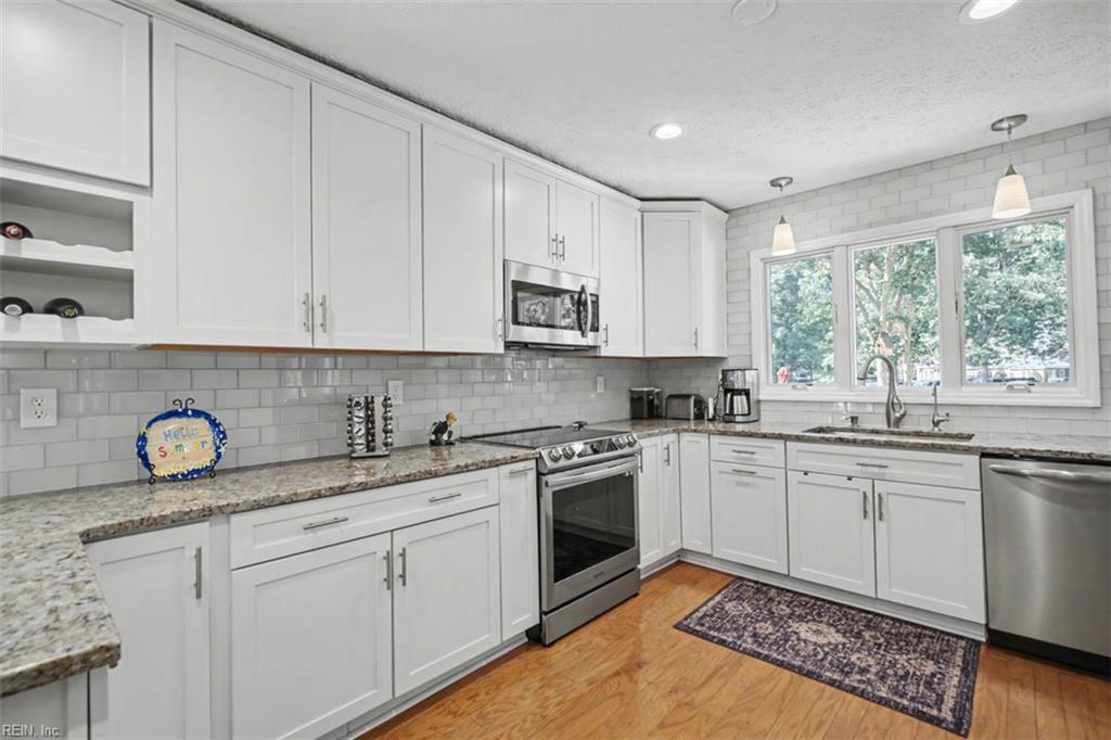 855 Lancaster Lane Newport News VA 23602