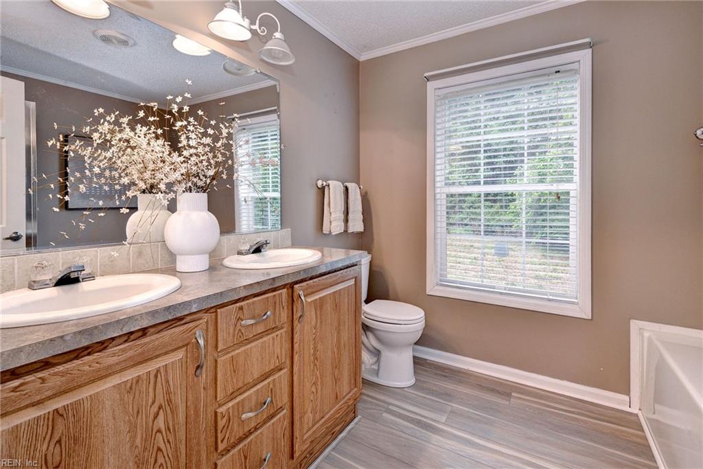 3154 Pond Lane Gloucester VA 23061