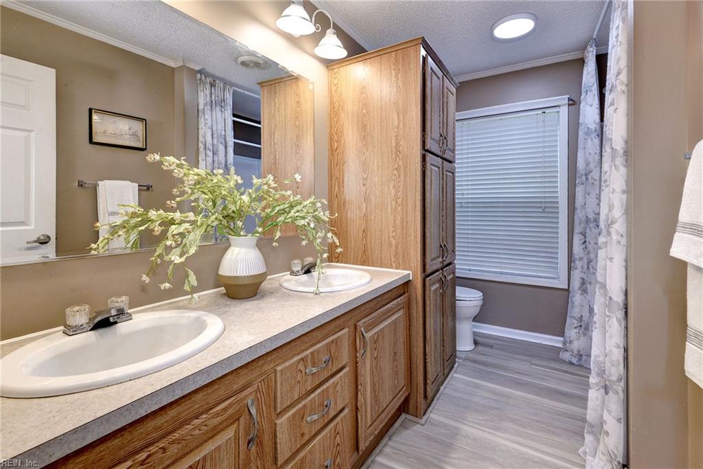 3154 Pond Lane Gloucester VA 23061