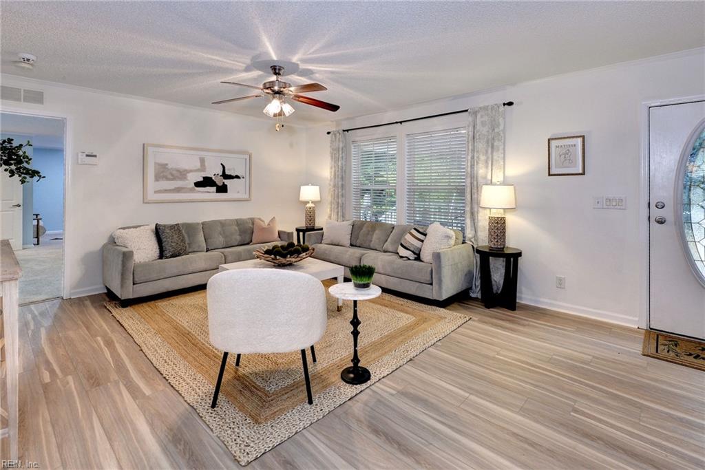 3154 Pond Lane Gloucester VA 23061