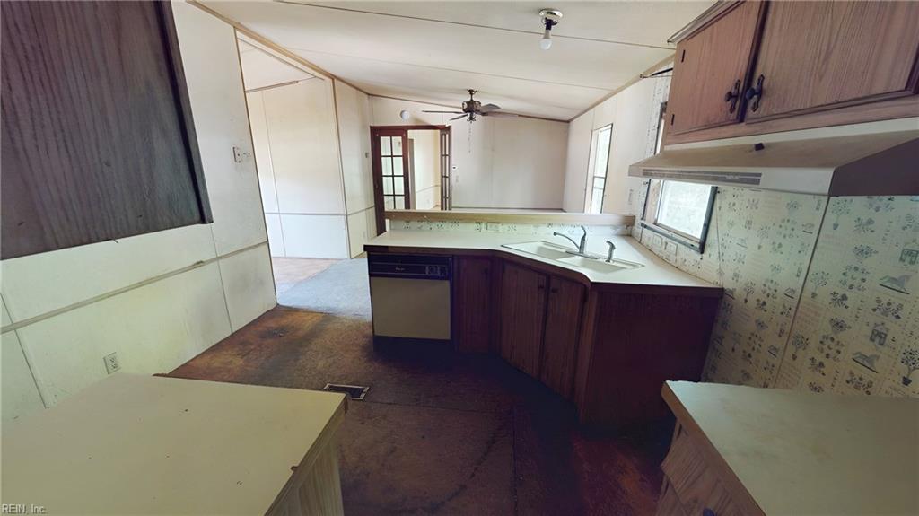 5080 Sandy Clay Lane Gloucester VA 23061
