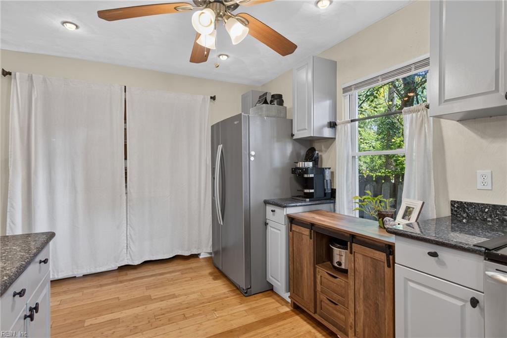 21 Sunset Road Newport News VA 23606